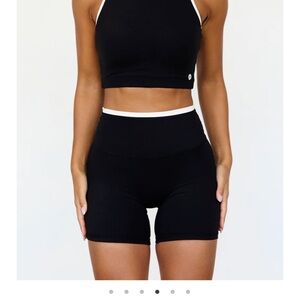 Astoria active black and cream bike short